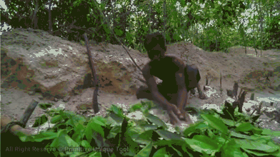 又来了,国外小伙徒手建泳池新作 又来了,国外小伙徒手建泳池新作