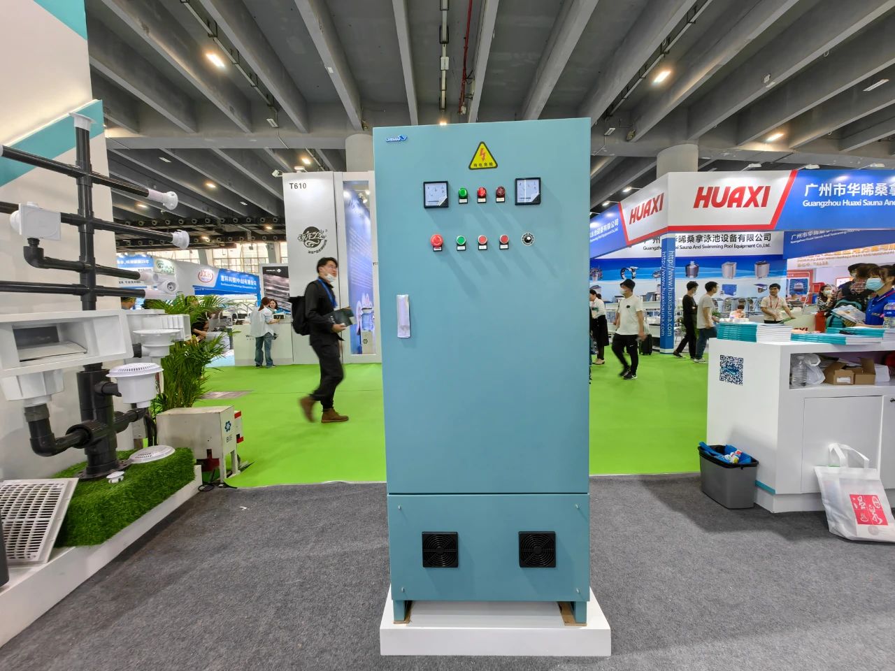 AOP高级氧化消毒器.jpg AOP高级氧化消毒器.jpg