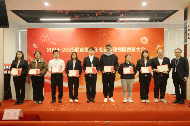 640 (1).gif 640 (1).gif